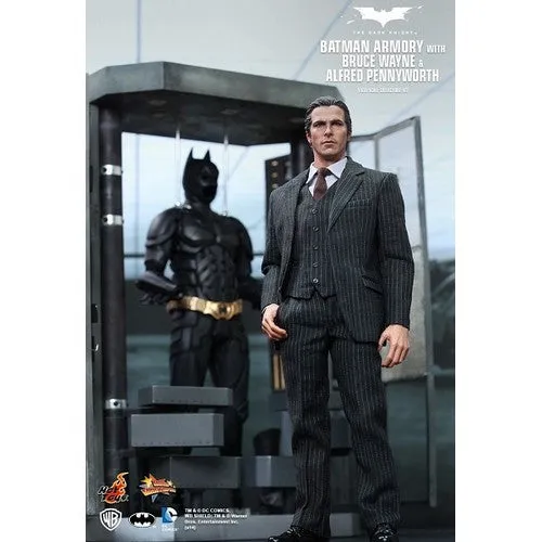 1:6 Batman : The Dark Knight - Batman Armoury with Bruce Wayne & Alfred Set MMS236 Hot Toys (LAST CHANCE)