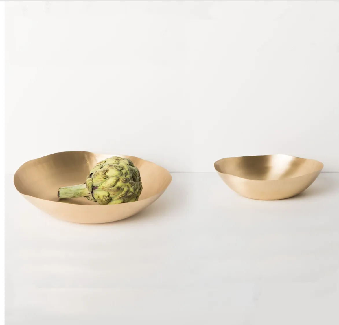 Lightweight brass bowl