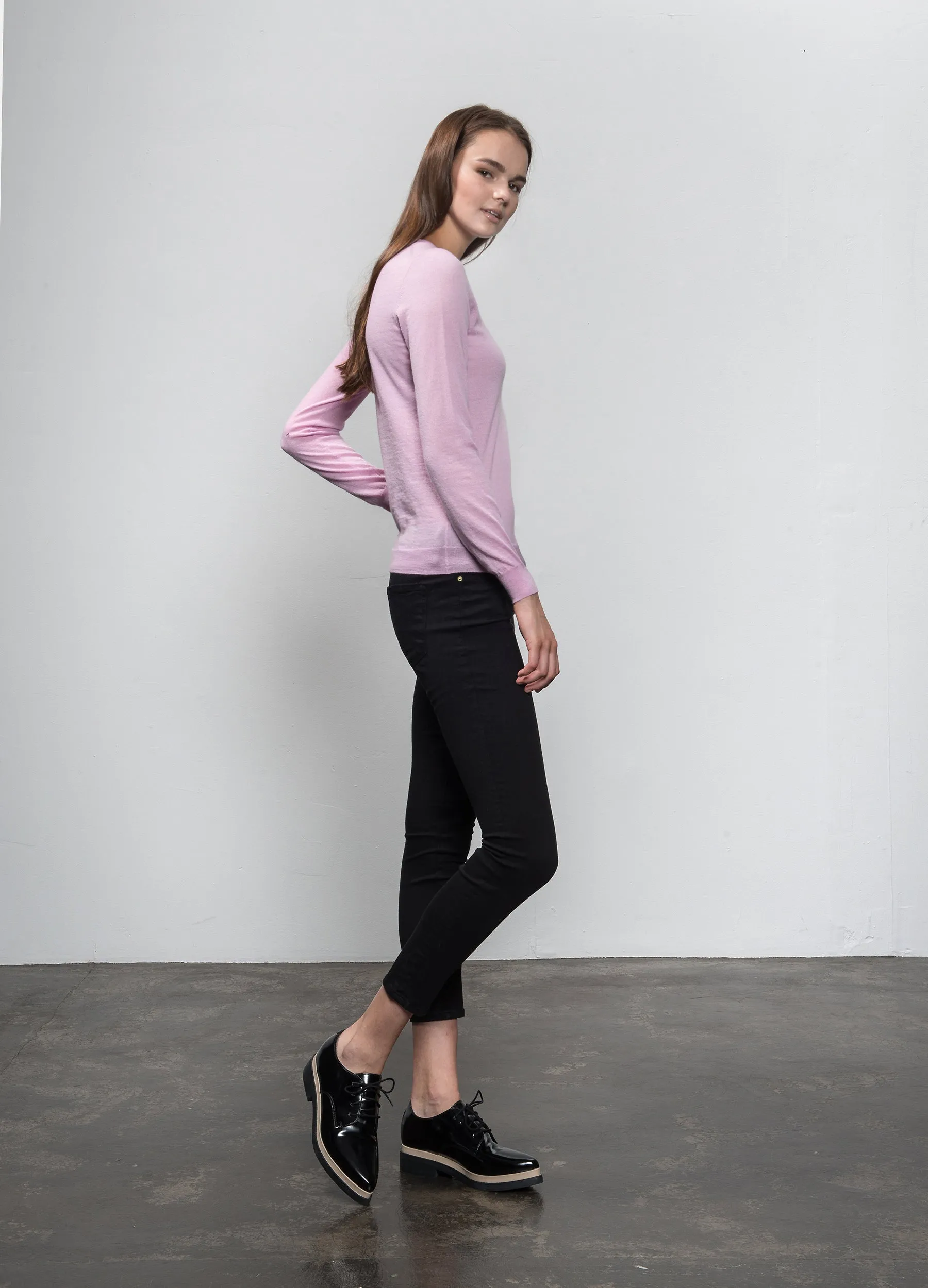 Lightweight Crew Neck_Posy