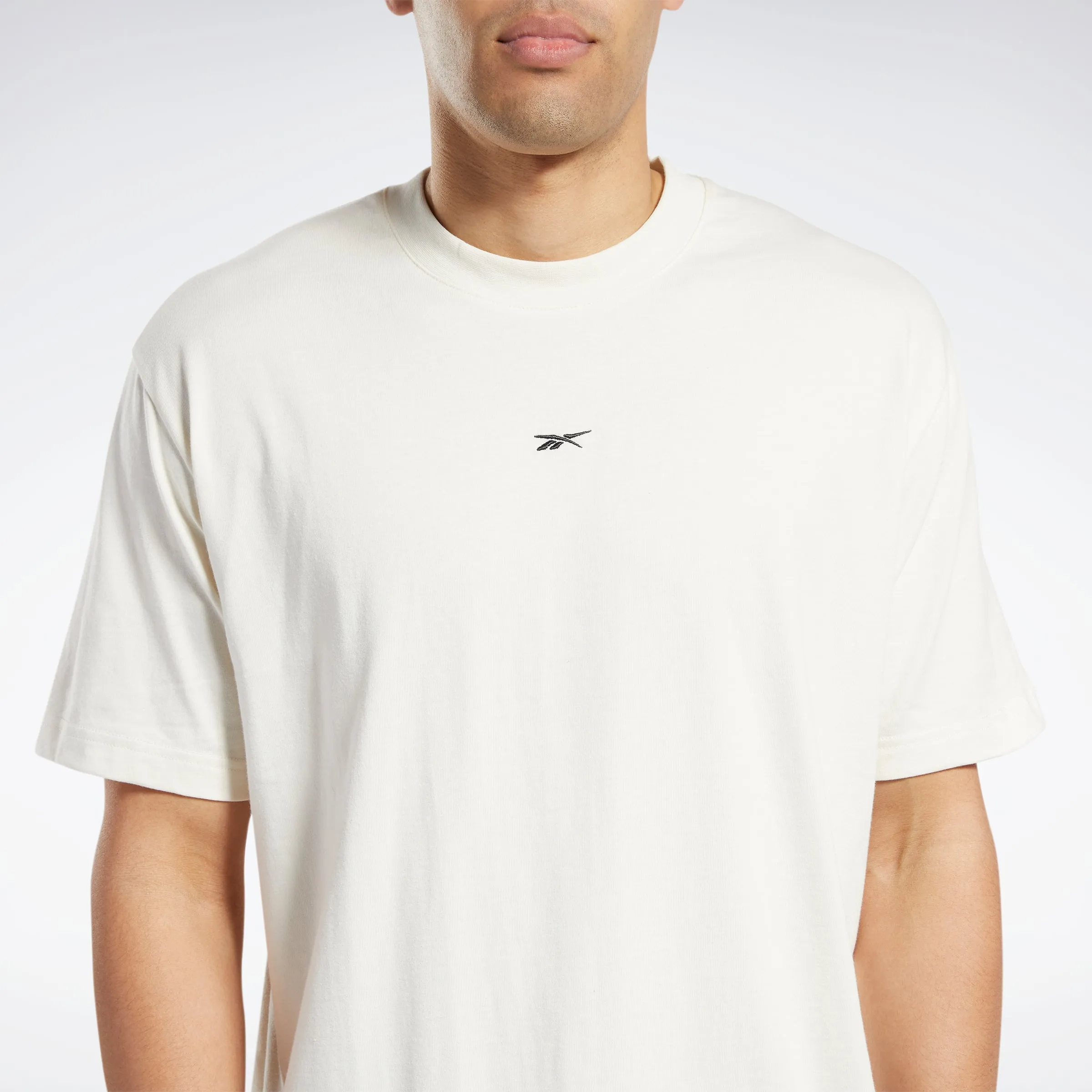 Reebok Apparel Men Classics Wide T-Shirt Clawht