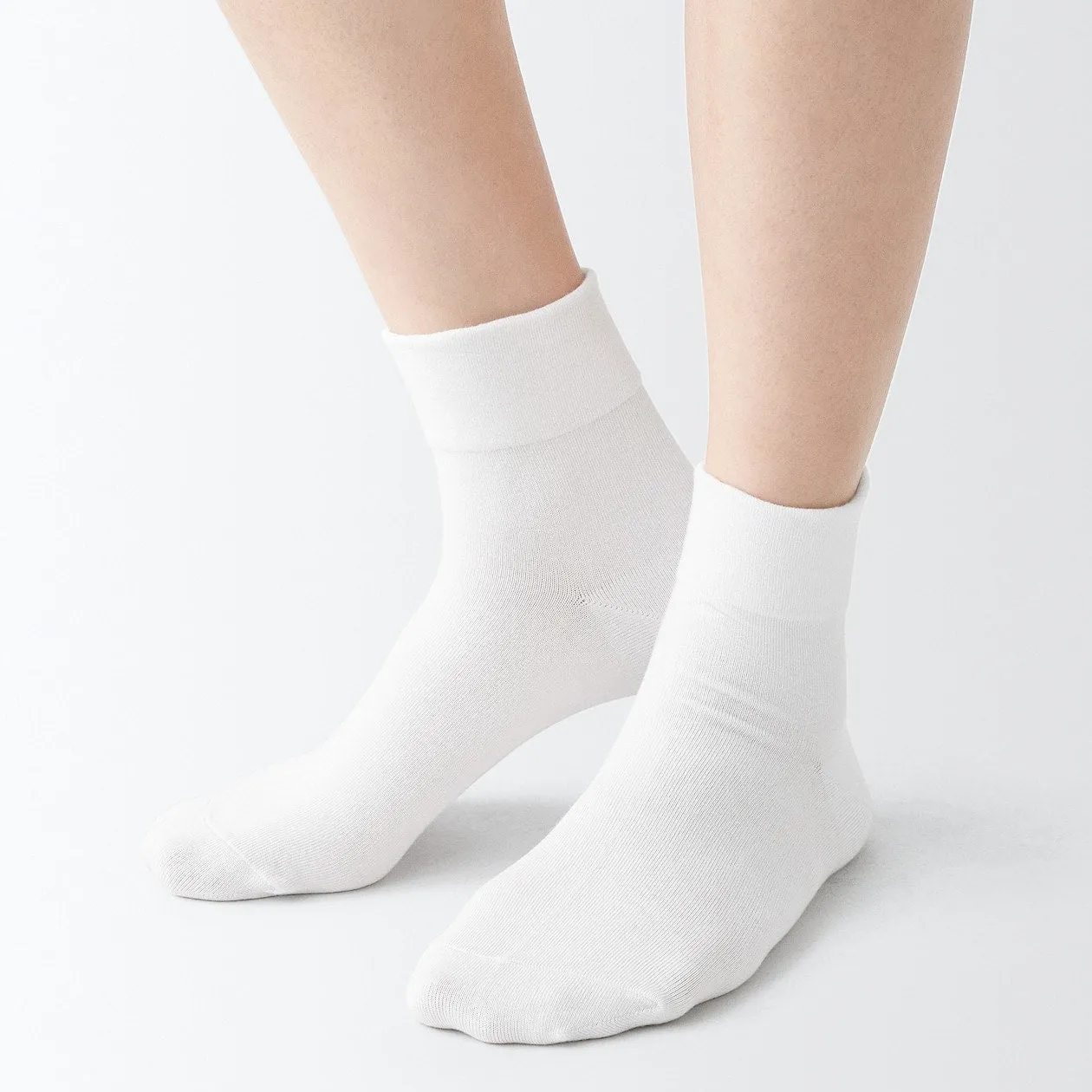 Right Angle Lightweight Short Socks