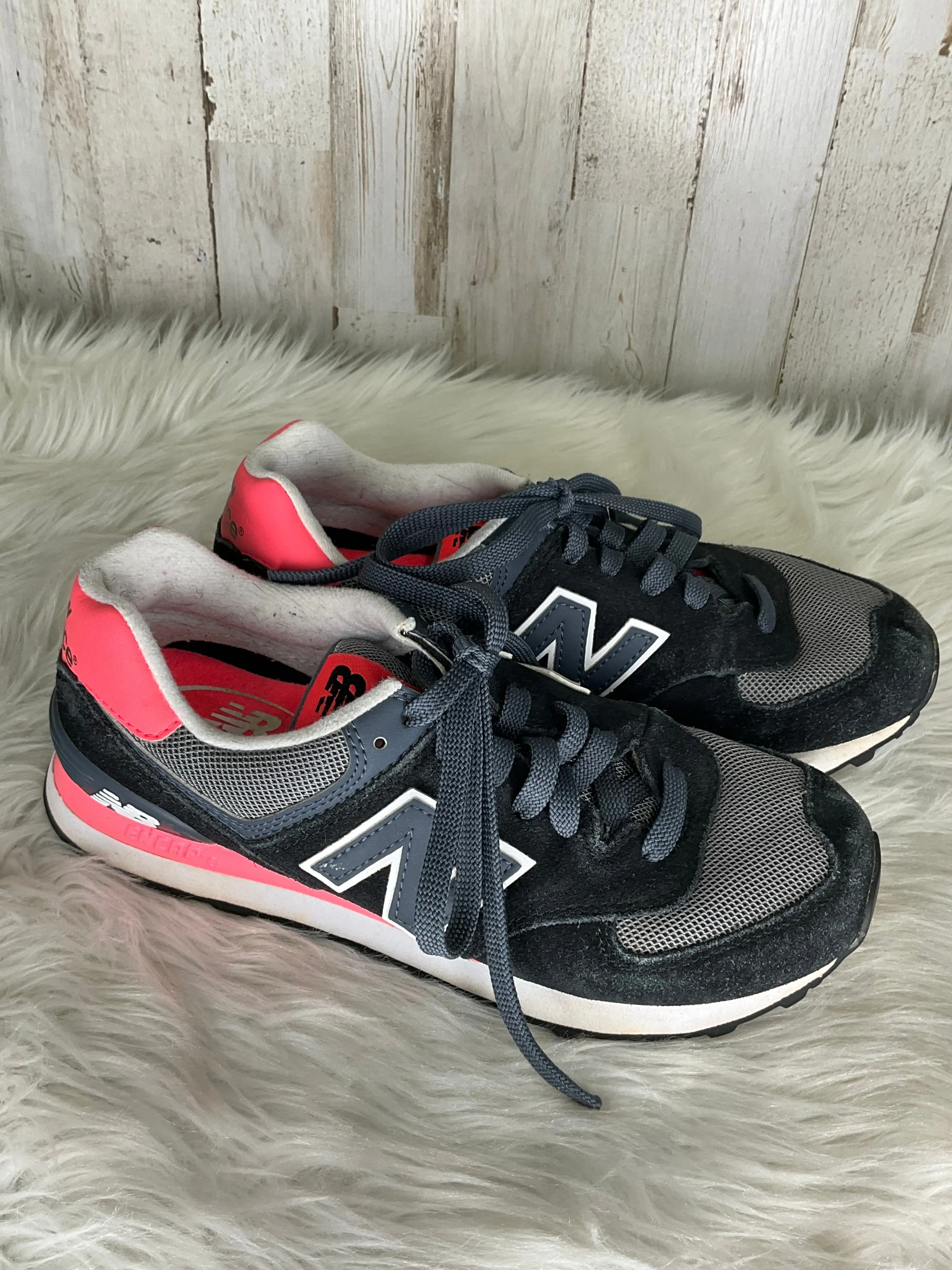 Shoes Sneakers By New Balance  Size: 6.5