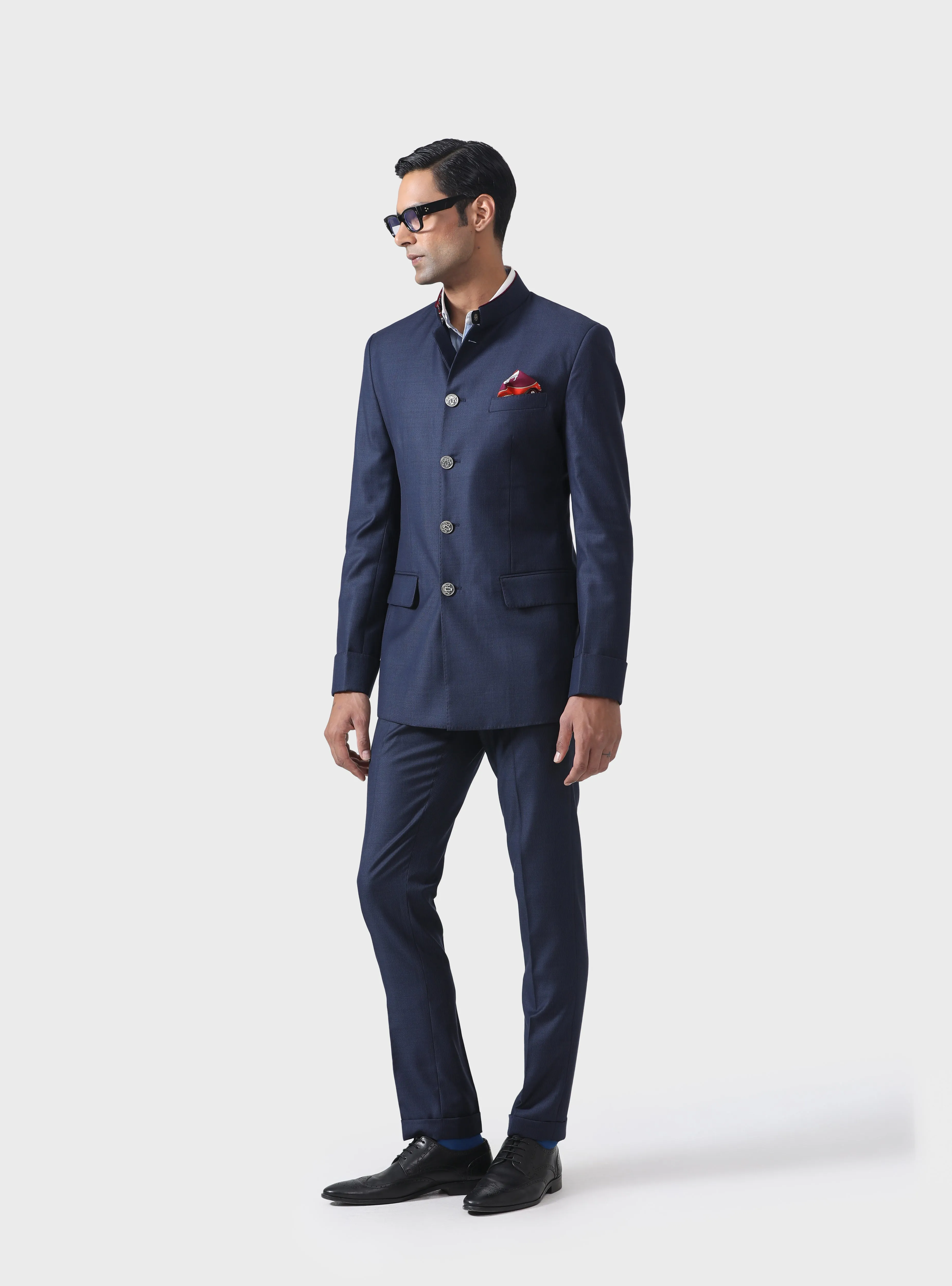 THE BANDHGALA SUIT A MASTERPIECE OF LUXURY AND CRAFTSMANSHIP