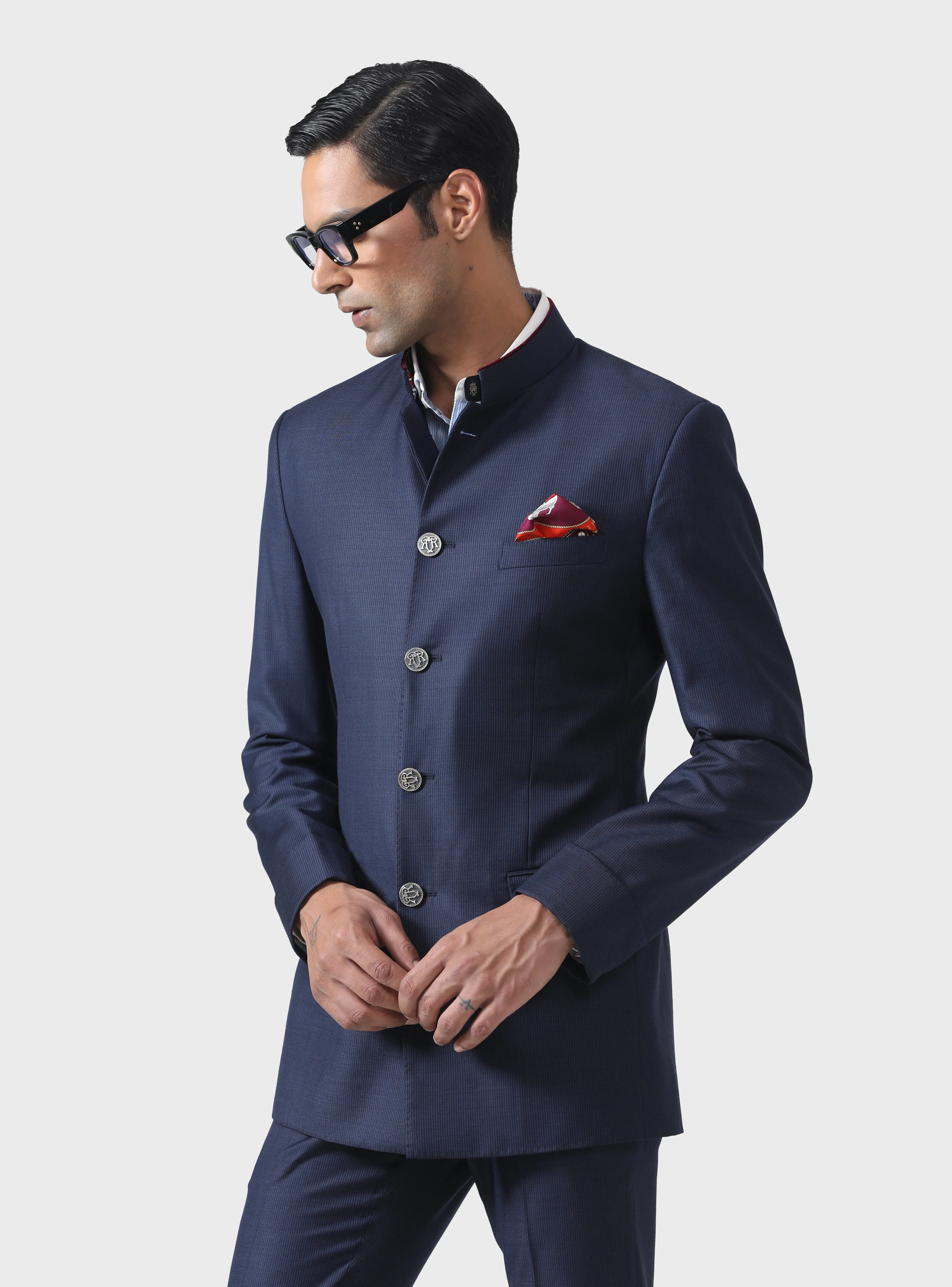 THE BANDHGALA SUIT A MASTERPIECE OF LUXURY AND CRAFTSMANSHIP